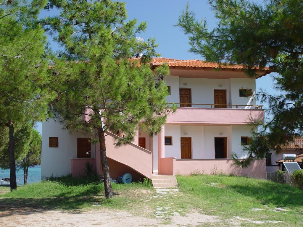 Studios Efi Beach Vourvourou Exterior photo